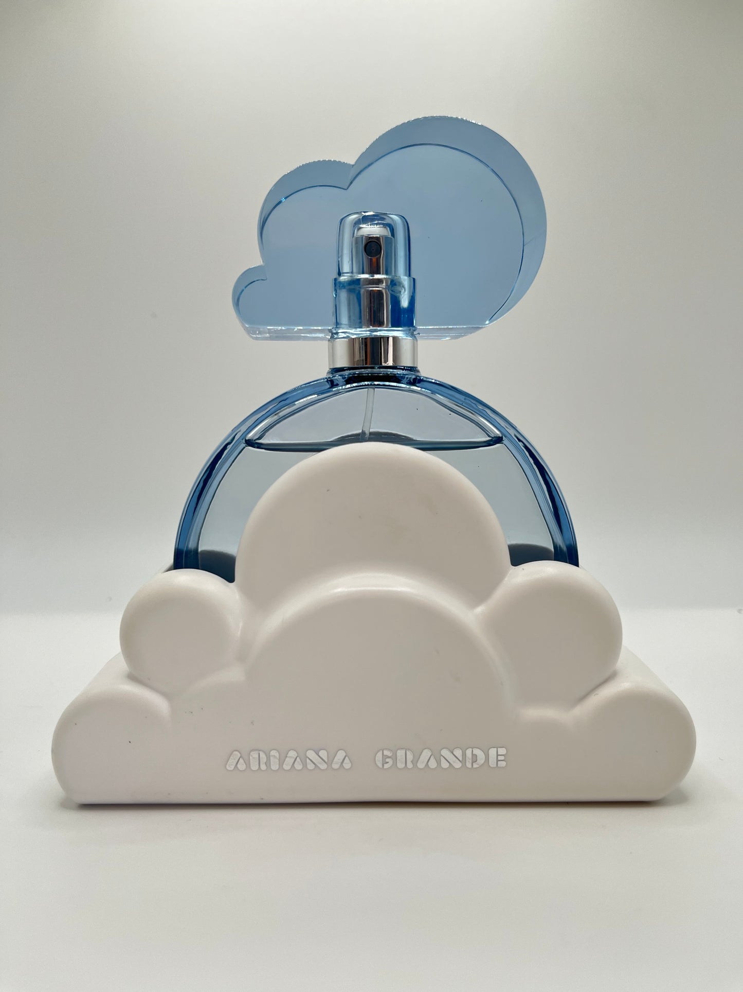 Ariana Grande Cloud