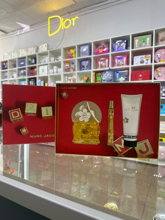 Marc Jacobs Daisy 3pc Gift Set